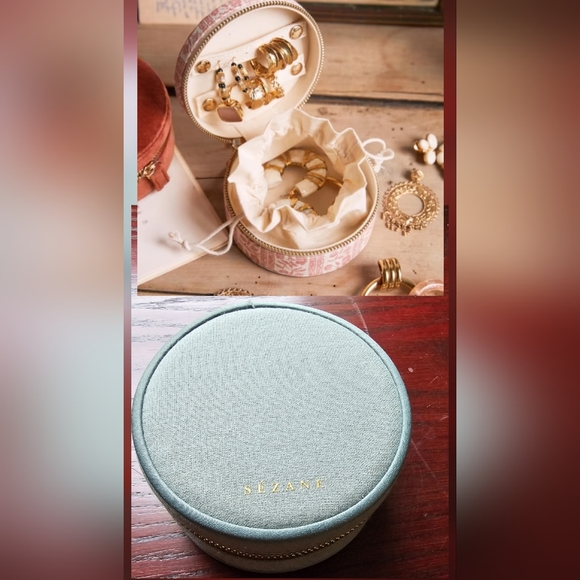 Sezane Jewelry - Sezane Sage Green Jewelry Case
